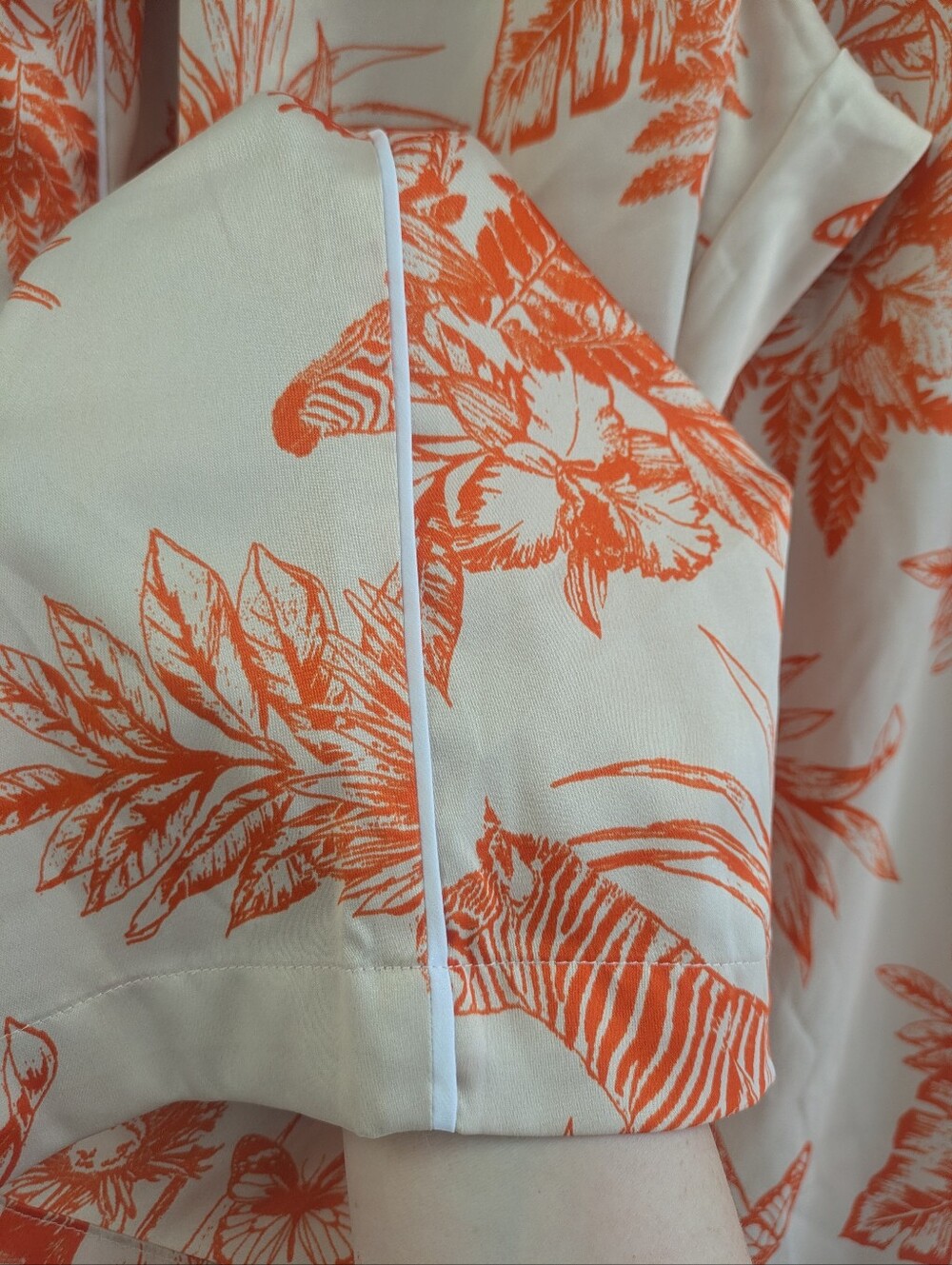 Victoria's Secret Satin Orange Tropical Toile Pajama Set - Picture 4 of 9